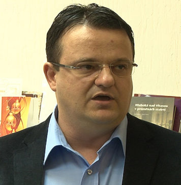 НАРОД СЕ НЕ МОЖЕ ПРЕВАРИТИ