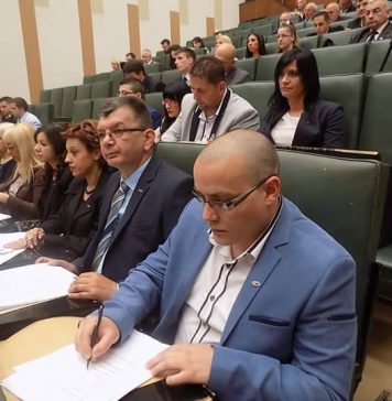 БИЋЕМО ПРАВО ГРАДИЛИШТЕ
