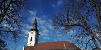 СРПСКА ПРАВОСЛАВНА ЦРКВА ПРЕОБРАЖЕЊА У ДОБРИЦИ