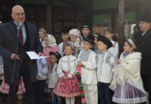 КАКО ТО ВЕЋ КОВАЧИЦА УМЕ
