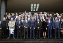 Тридесет аутомобила и рачунара тимовима за инклузију Рома ДОНАЦИЈА ЕУ И ВРШАЧКОМ И КОВАЧИЧКОМ ТИМУ