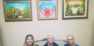 Посетили смо 68. уметнички салон „Ковачички октобар“ АНА СЕ ПОНОСИ МАРИНОМ И КАТАРИНОМ