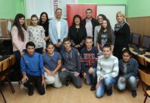 Никола Мирчов, директор Основне школе „Сава Мунћан“ у Крушчици МАЛА ШКОЛА СА ВЕЛИКИМ КАПАЦИТЕТИМА