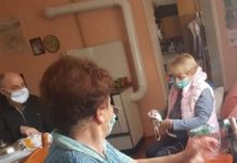 Душан Дакић, председник Општине Алибунар, посетио УКЖ „Карловчанке“ МАСКЕ, MADE IN „КАРЛОВЧАНКЕ“