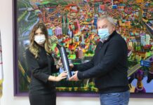 Општој болници Панчево уручено највеће признање Града НАГРАДА ИДЕ У НАЈБОЉЕ МОГУЋЕ РУКЕ