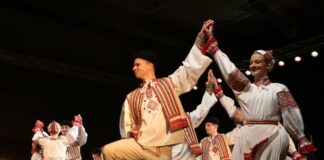 Ефектан наступ Словачког народног уметничког ансамбла (СЛУК) ТО ЈЕ РЕПЕРТОАР СВЕТСКОГ НИВОА