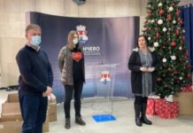 Новогодишњи поклони за децу са личним пратиоцима И ЗА ДЕЦУ И ЗА ЊИХОВЕ ПРАТИОЦЕ