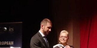 Галерији наивне уметности из Ковачице додељена значајна награда за њен рад МОЈА ЈЕДИНСТВЕНА КОВАЧИЦА, НЕ САМО НА СЛИЦИ!