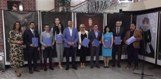За опремање Народног позоришта „Стерија“ 32,6 милиона динара ПОКРАЈИНСКА ВЛАДА ПРЕПОЗНАЈЕ ОНО…