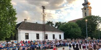 Свечано обележен „Петровдан“, сеоска слава Карловчана ВЕЧЕ ЗА СВЕ УКУСЕ И УЗРАСТЕ