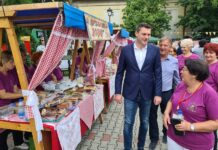Одржана „Доловачка штрудлијада“, 23. пут „ДОЛОВКЕ“ СУ, ДОЛОВКЕ, ТО ЈЕ ТО!