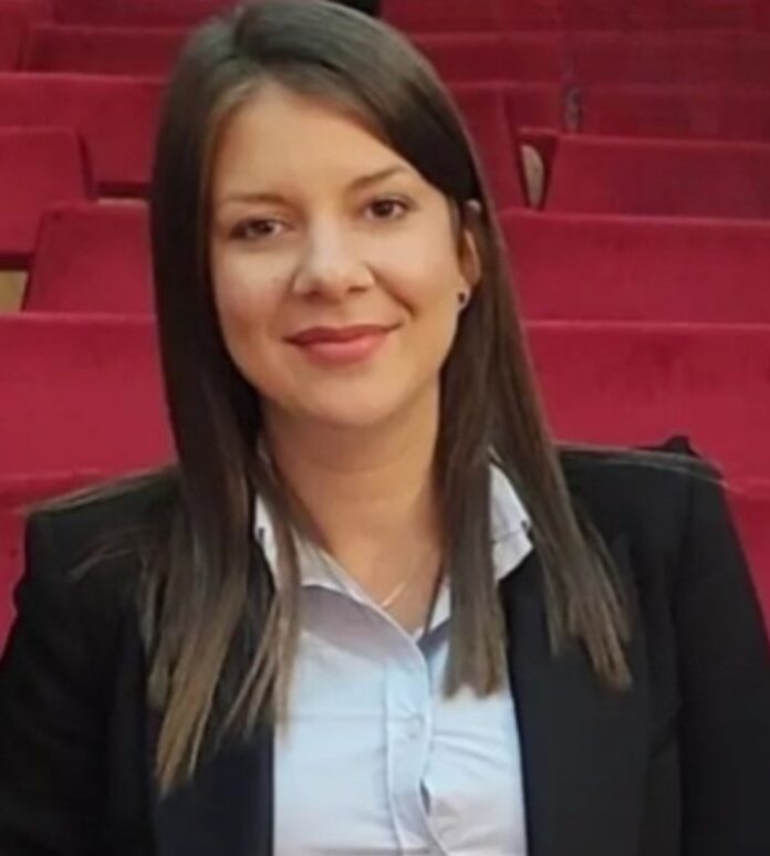 ОПТИМИЗАМ СА ПОКРИЋЕМ... Зорана Братић
