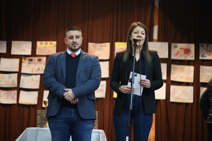 ОТВАРАЊЕ... Зорана Братић и Дариан Тапалага на отварању 16. „Шварглијаде“