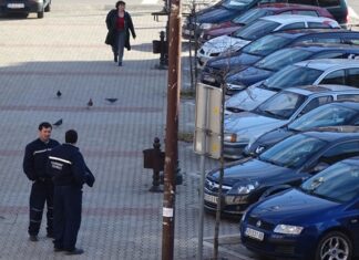 Хуманитарну акцију ЈКП „Други октобар“ подржао велики број Вршчана ПАРКИНГ СЕ НЕ ПЛАЋА, АЛИ МОЖЕМО ПОМОЋИ!