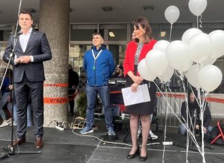 „Панчевачки матурантски плес 2023“, тачно у подне ВИ СТЕ НАШ ПОНОС И НАША БУДУЋНОСТ!
