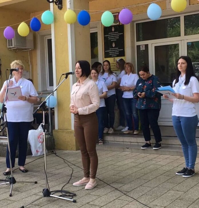 ДЕЦИ С ЉУБАВЉУ... Маријана Мелиш на отварању прославе 30. рођендана ПУ „Колибри“