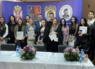 Новчана награда Општине најбољим студентима и студенткињама у општини ПОДСТИЦАЈ ЗА НАЈБОЉЕ ДА БУДУ ЈОШ БОЉИ