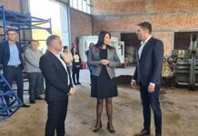Министарка Ирена Вујовић посетила ЈКП „Хигијена“ РЈ „Екосировина“ КАД СЕ ЗНА ШТА СЕ ХОЋЕ И ШТА СЕ ЖЕЛИ!