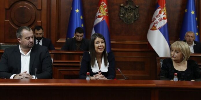 УВАЖАВАЊЕ... и зато захвалност Зоране Братић Влади Србије