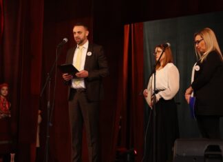 Акценти са централног обележавања Међународног дана матерњег језика у Србији У ДЕБЕЉАЧИ ЧЕТИРИ НИТИ – ЈЕДАН ВЕЗ!