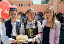 Манифестација „Михољски сусрети села“ у знаку жена и њихових удружења СВЕ, СВЕ, АЛИ „БАНАТСКИ ФРУШТУК“!