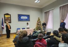 Председница општине уручила ауто седишта родитељима деце рођене у 2023. ЗА ШТО БЕЗБЕДНИЈУ ВОЖЊУ У КОЛИМА