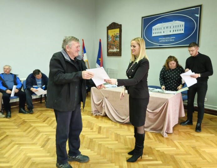 ЗНАЧАЈНА ПОМОЋ... на задовољство оних који су прошли конкурс