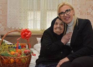 Председница општине у посети баки Даници (97), најстаријој Сакуљанки ПРИМЕР ЖИВОТНЕ СНАГЕ И МУДРОСТИ