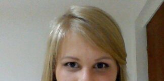 Аленка Котваш, инж. саобраћаја, победница бројних словачких музичких фестивала… из Падине ПЕСМОМ И НОШЊОМ НА АФИРМАЦИЈИ СЛОВАЧКЕ КУЛТУРЕ И ТРАДИЦИЈЕ