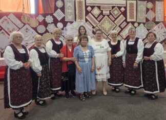 Одржана изложба ручних радова у функцији неговања културних традиција Мађара РУКЕ КОЈЕ КАЗУЈУ ВИШЕ ОД РЕЧИ