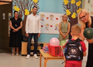 Председница општине обишла малишане у сва четири дечја вртића у општини УЗ НАЈБОЉЕ ЖЕЉЕ, И ПРИГОДНИ ДАРОВИ