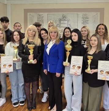 Градска већница мр Татјана Божић примила ученике Техничке школе „23. мај“ , који су на Републичком такмичењу освојили осам медаља И ТАЛЕНАТ И ЗНАЊЕ И КРЕАТИВНОСТ!