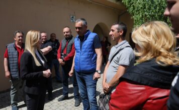 Градоначелница Драгана Митровић у непосредном контакту са грађанима Уљме и суседних села НЕПОСРЕДНИ КОНТАКТ, ТО ЈЕ ОНО ПРАВО!