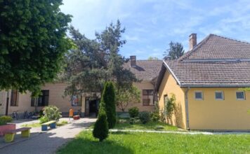 Захваљујући локалној самоуправи општине нови изглед ОШ „Мара Јанковић“ ЛЕТЊИКОВАЦ У ШКОЛСКОМ ДВОРИШТУ