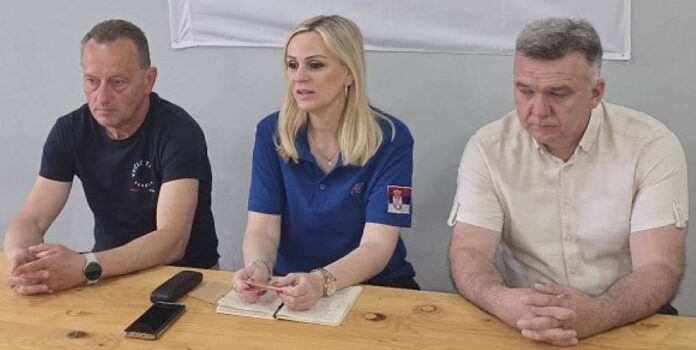 ДИРЕКТАН КОНТАКТ... а после тога заједнички у решавање проблема