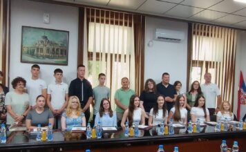Општина ни ове године није заборавила на своје најбоље ученике ОНИ СУ МЛАДОСТ ЗА СИГУРНУ БУДУЋНОСТ