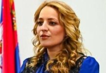 Адриана Петрој, председница Удружења жена „Етно Арт Бракос“ из Алибунара СТАРИ ОБИЧАЈИ И ТРАДИЦИЈА СУ СВЕТИЊА