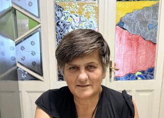 Меланија Белић, чланица УЖ „Златне руке Сакуле“, ради у пошти, хекла лутке, прави мед… УПОРНОСТ, РАД, ЉУБАВ ПРЕМА ПОСЛУ И ВЕРА У СЕБЕ – ТО ЈЕ ПУТ УСПЕХА