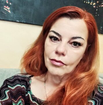 Снежана Манасић, Панчевка, директорка Градске библиотеке, сликарка, гаји биљке и животиње… НАЈБОЉИ СПОЈ РУКУ СА ИНТЕЛЕКТОМ И ЕМОЦИЈАМА