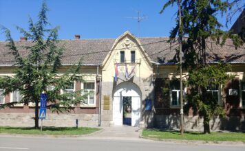 САОПШТЕЊЕ ШТАБА ЗА ВАНРЕДНЕ СИТУАЦИЈЕ ПОЖАР У ДЕЛИБЛАТСКОЈ ПЕШЧАРИ НЕ УГРОЖАВА ОПШТИНУ АЛИБУНАР