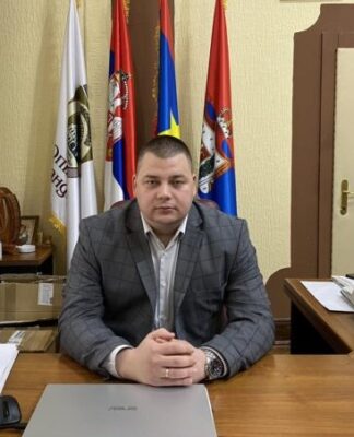 И ове године бесплатне месечне карте за превоз ученика средњих школа ЗНАЧАЈНА ПОДРШКА ПОРОДИЧНОМ БУЏЕТУ