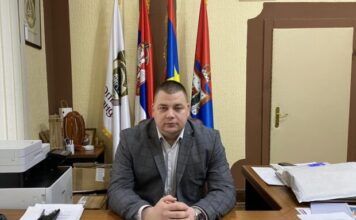 И ове године бесплатне месечне карте за превоз ученика средњих школа ЗНАЧАЈНА ПОДРШКА ПОРОДИЧНОМ БУЏЕТУ