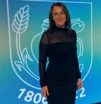 Маријана Мелиш, помоћница председника Општине Ковачица УЛАГАЊЕ У ДЕЦУ И ПОРОДИЦУ – ЗАЛОГ ЗА СИГУРНУ БУДУЋНОСТ ОПШТИНЕ