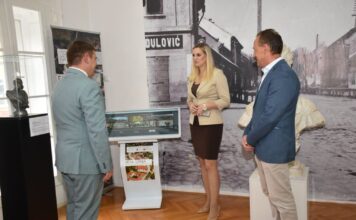 Председница општине на свечаности у Музеју поводом 15. октобра – Дана оснивања Беле Цркве ИСТОРИЈА НИЈЕ СЛУЧАЈНО УЧИТЕЉИЦА ЖИВОТА